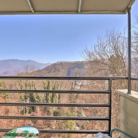 Unique Smokies Ski Shack With Mountain-Top View Gatlinburg Exteriér fotografie