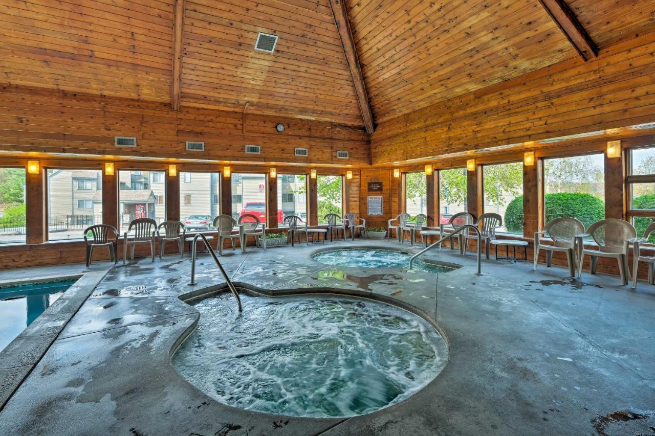 Unique Smokies Ski Shack With Mountain-Top View Gatlinburg Exteriér fotografie